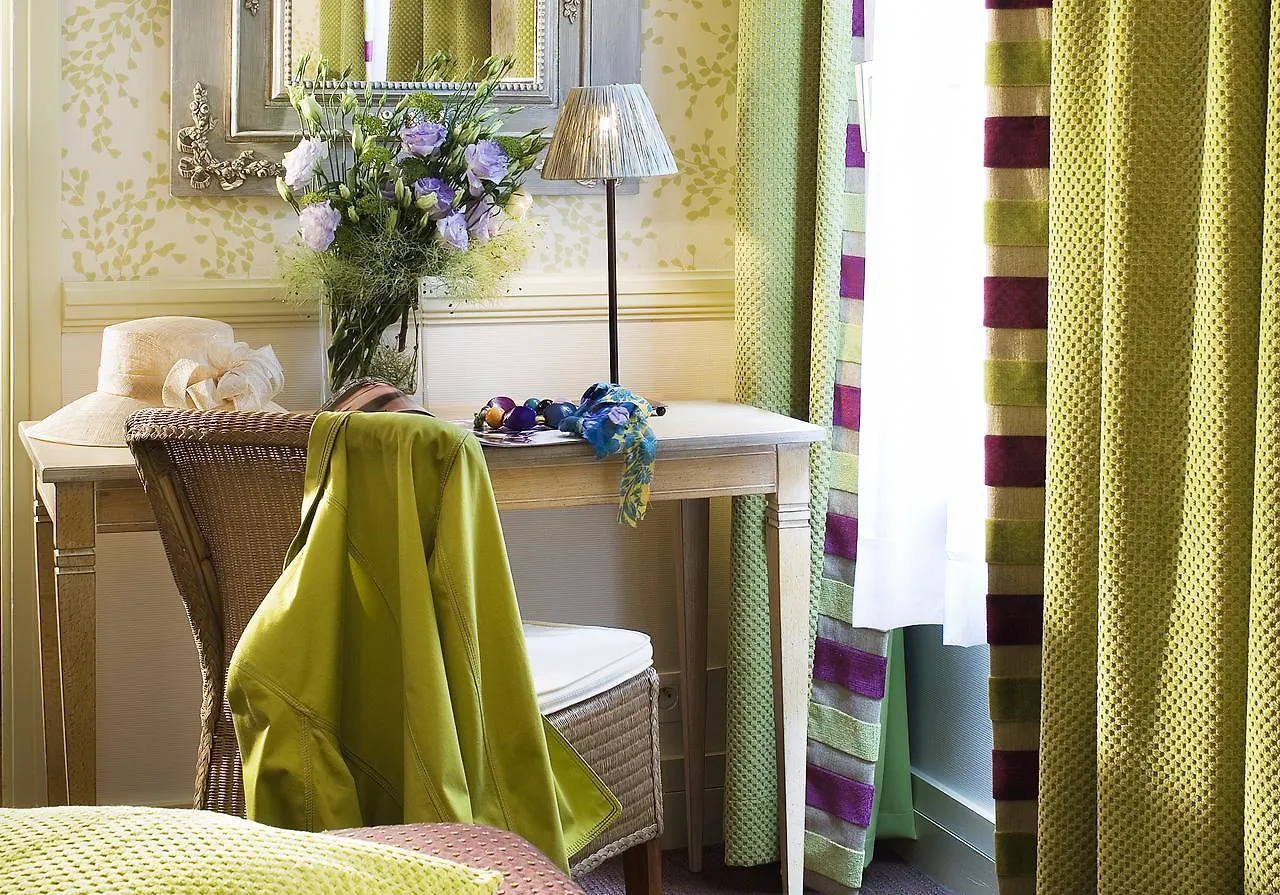 D'albion 3* Paris